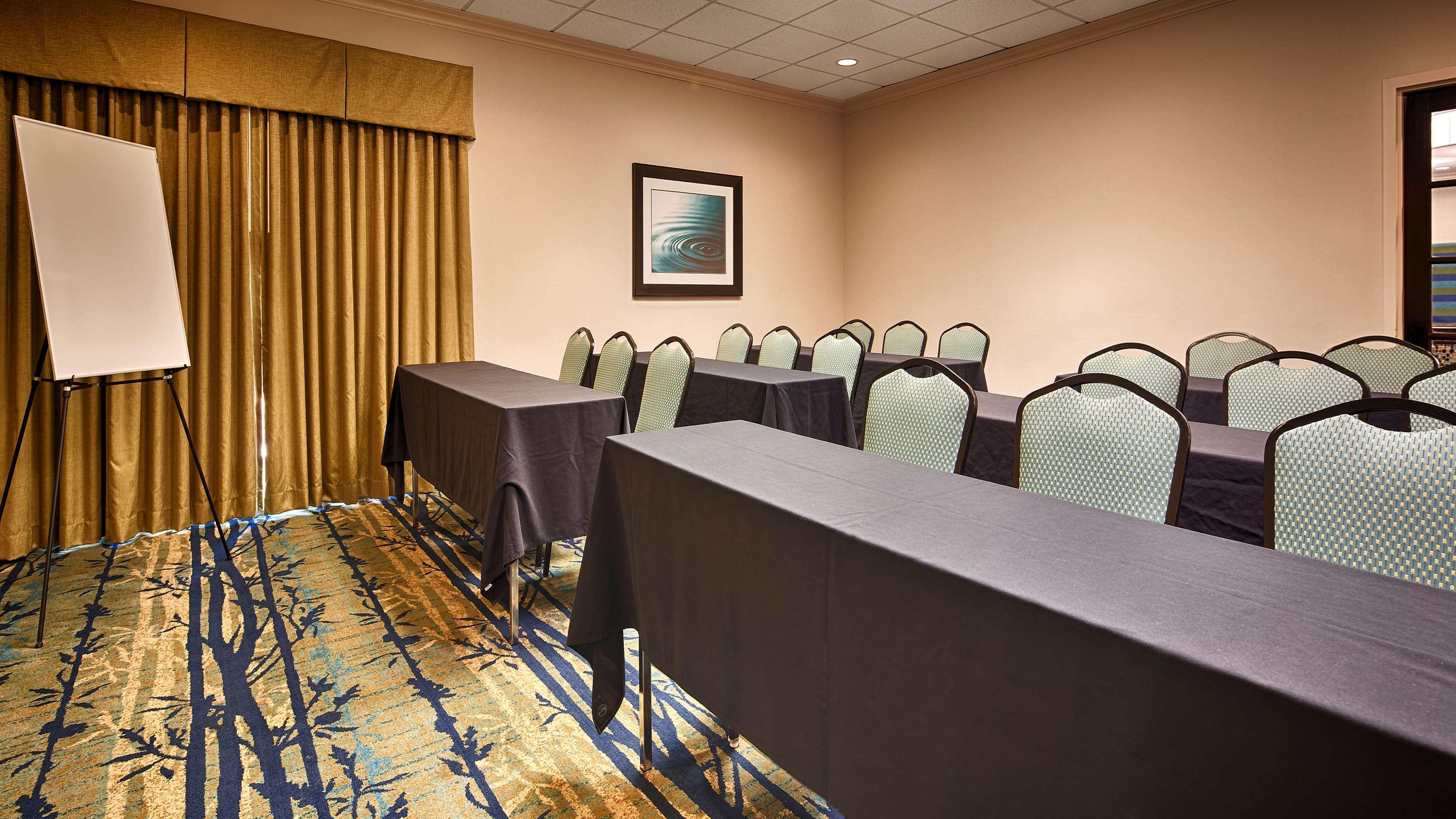 Surestay Plus Hotel By Best Western Raleigh North Downtown Exterior photo